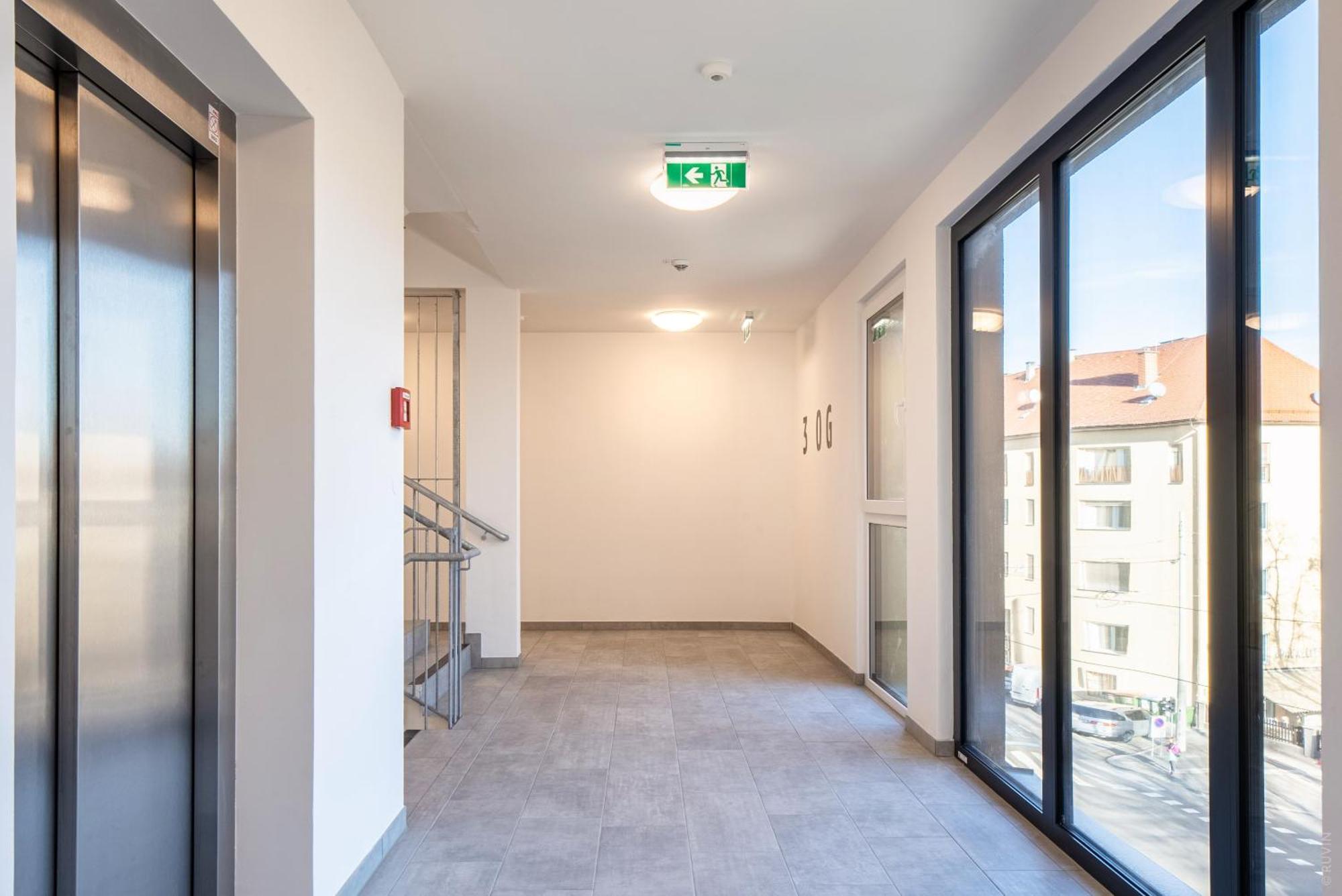 Whats-App Self-Check-In - Apartment Am Hauptbahnhof Graz Kültér fotó