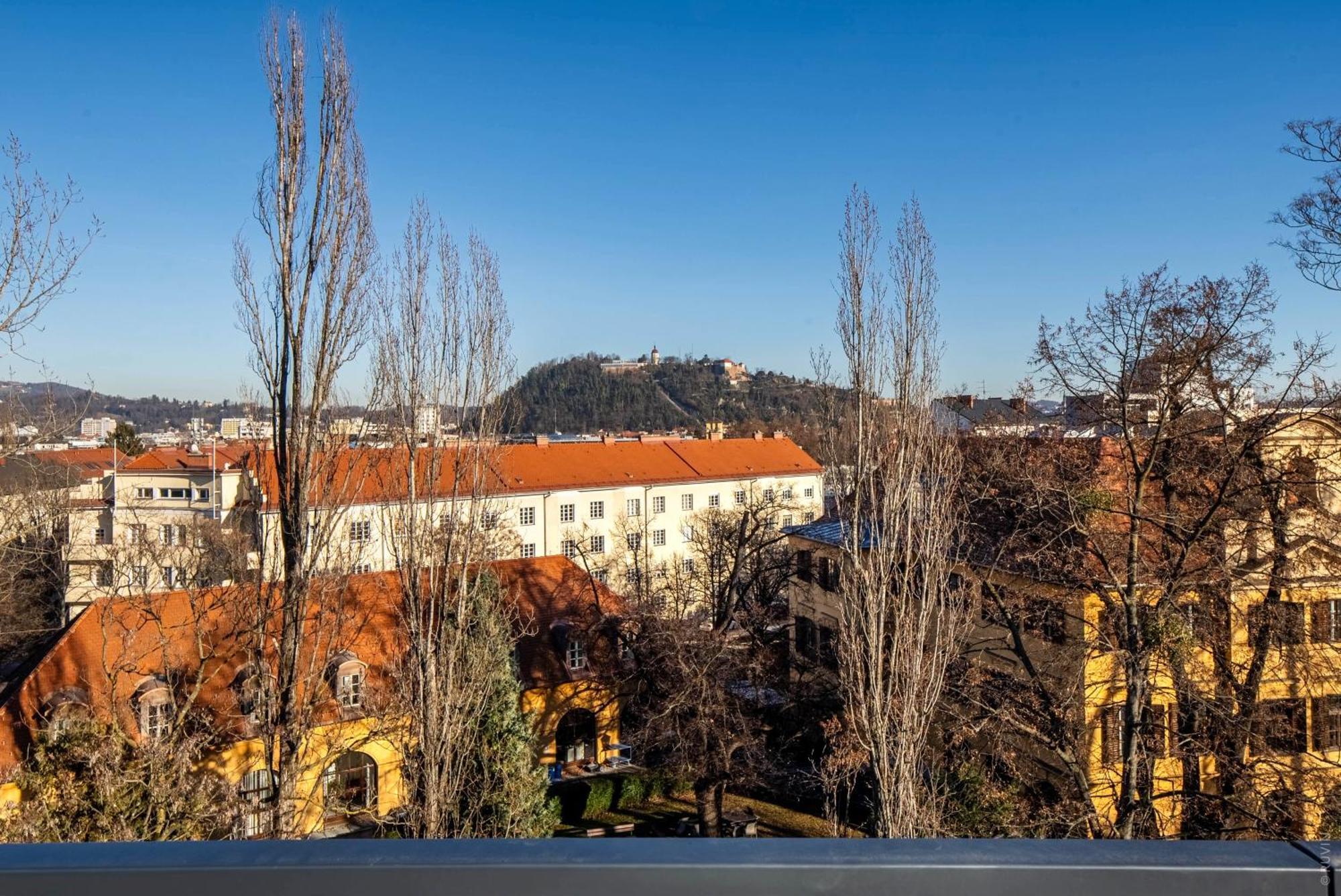 Whats-App Self-Check-In - Apartment Am Hauptbahnhof Graz Kültér fotó